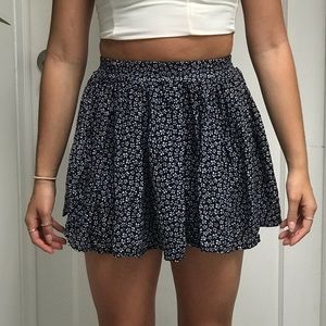 Brandy Melville skirt